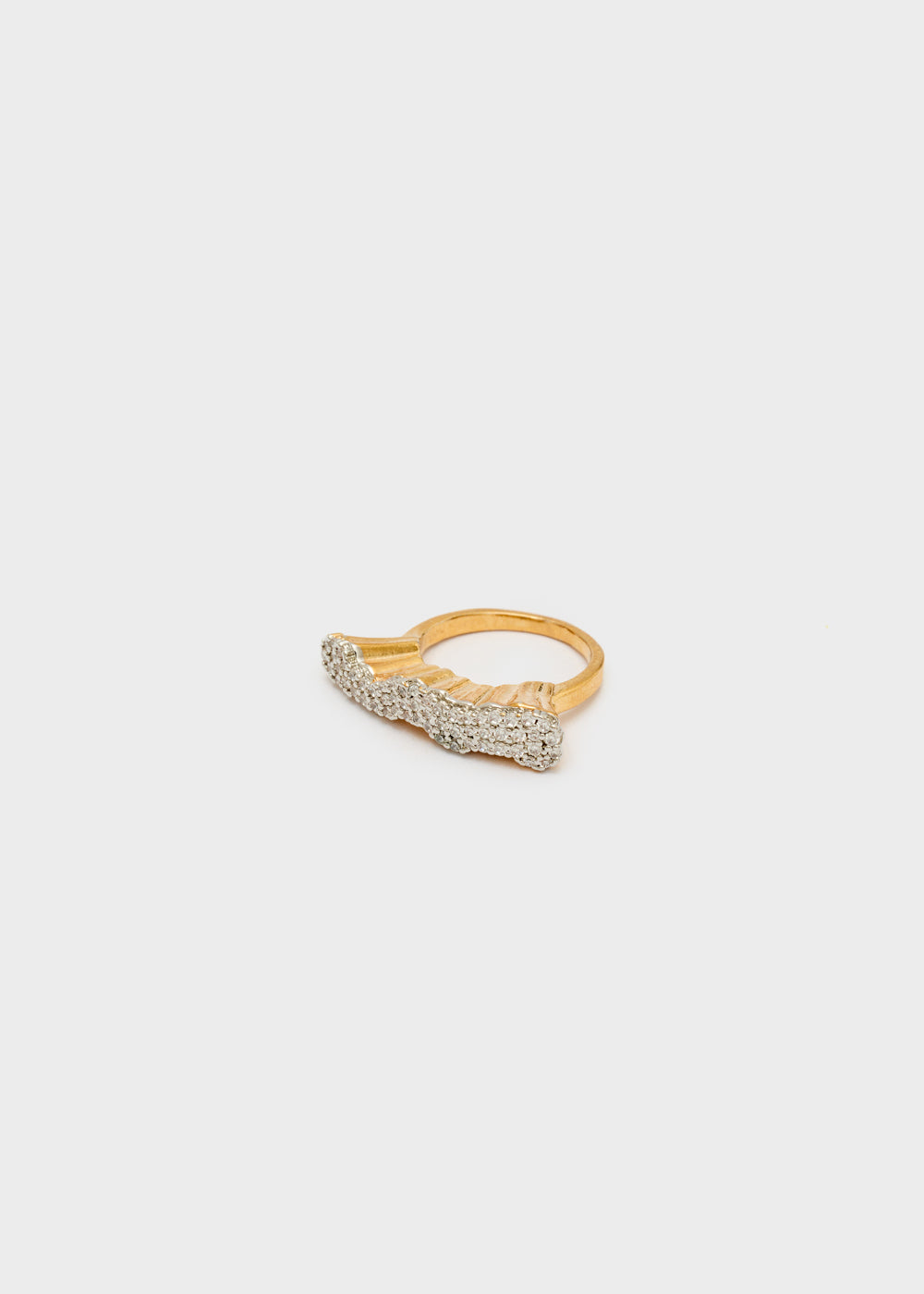 Anello wave con pietre