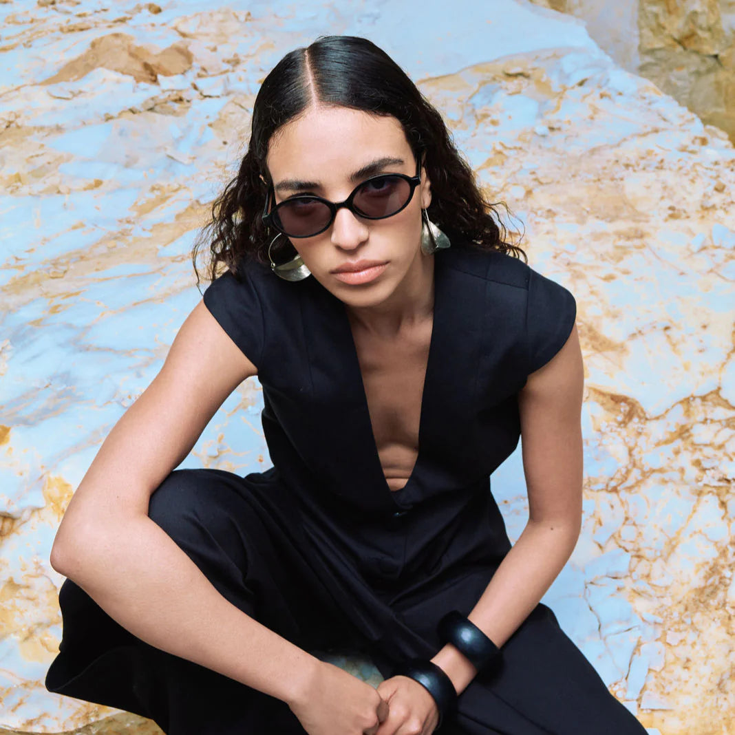 Occhaili da sole os sunglassess Tokio Nero.