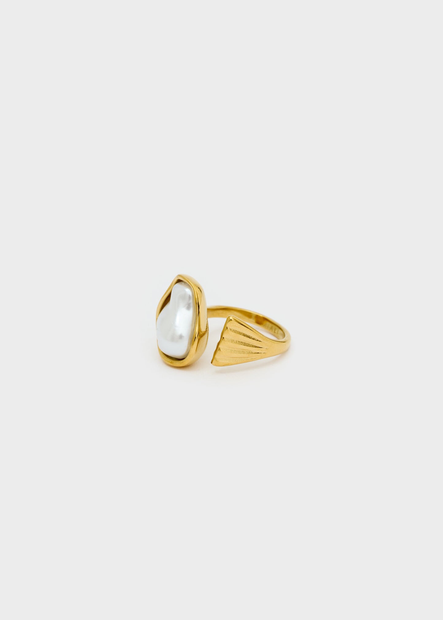 Anello aperto con perla oro