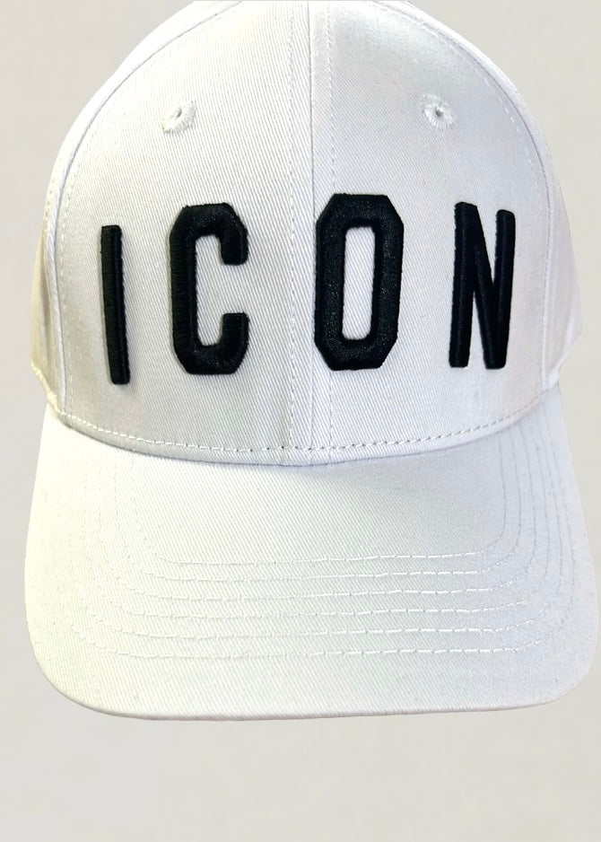 Cappello basic bianco con logo ricamato nero