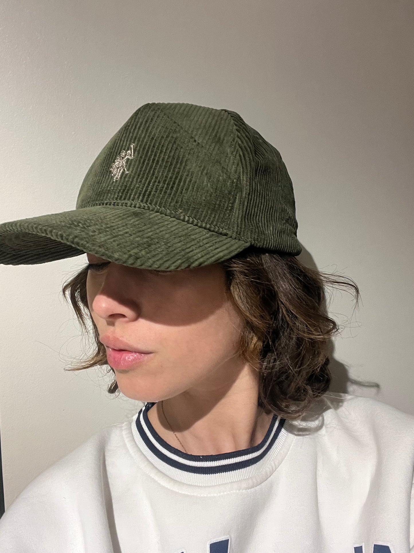 Cappello Armas velluto a coste logo unisex