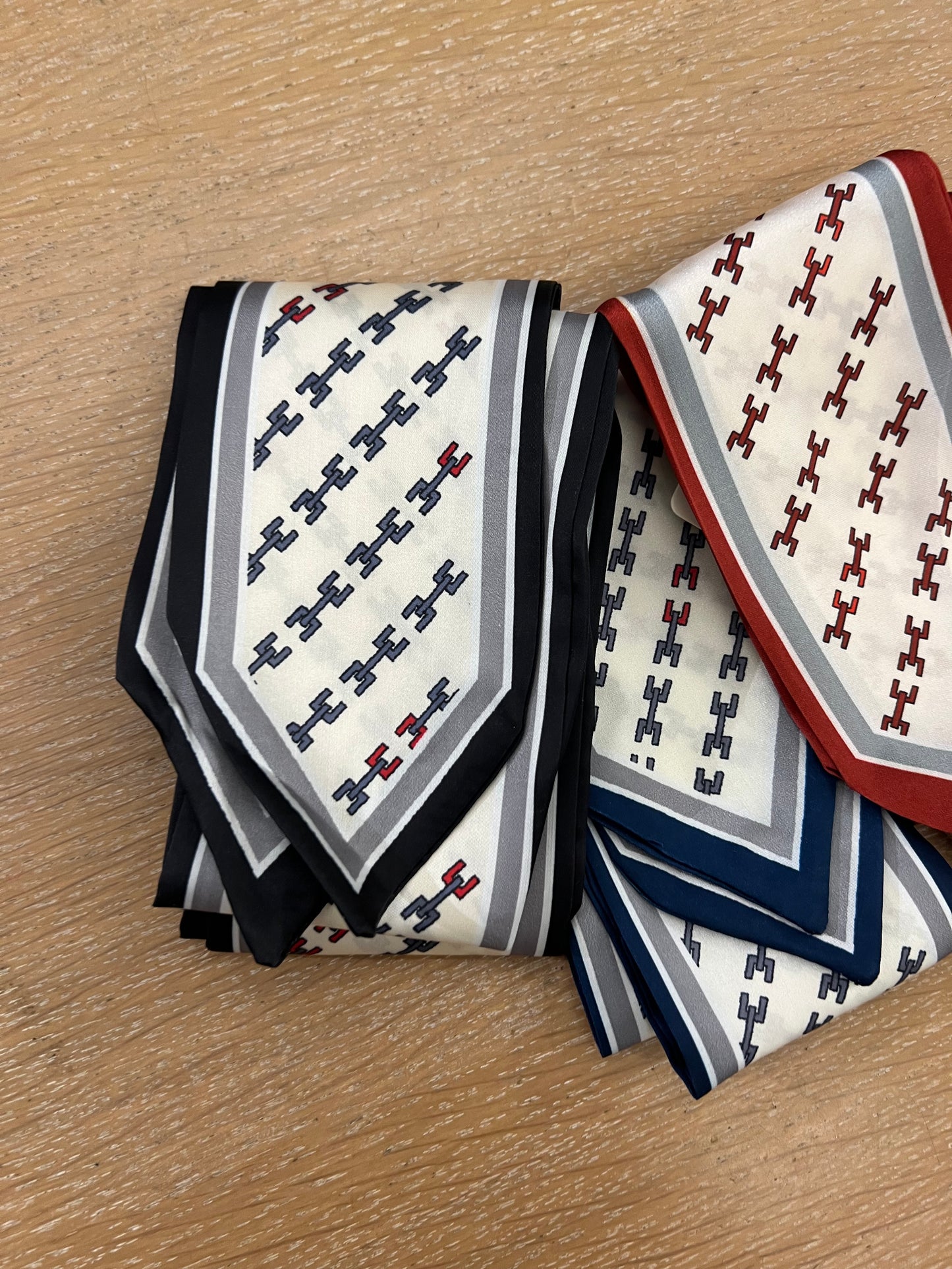 Foulard Vicolo logato