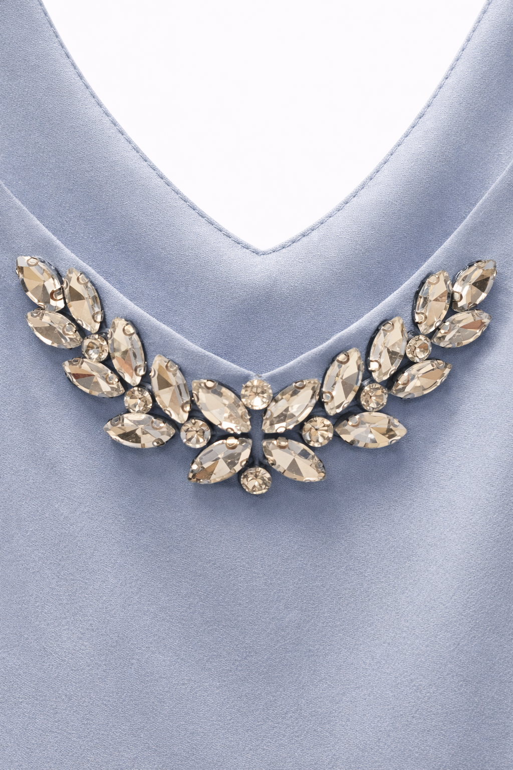 Top bretelle con scollo