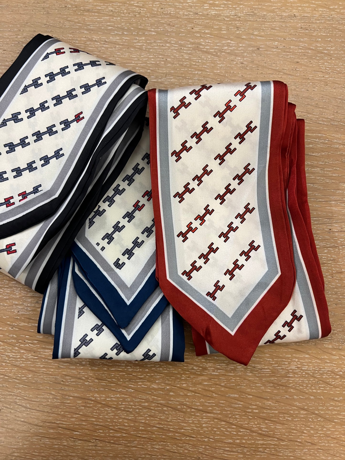 Foulard Vicolo logato