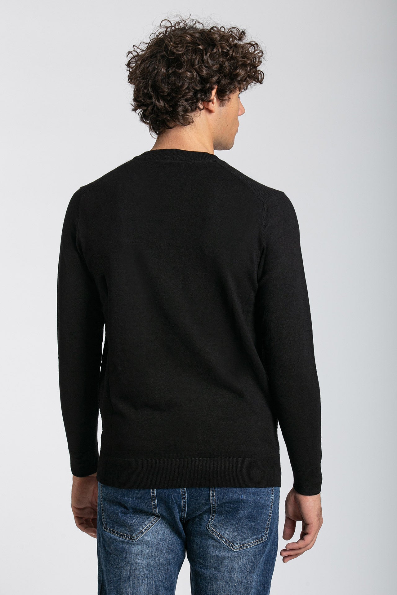 Maglia girocollo nero