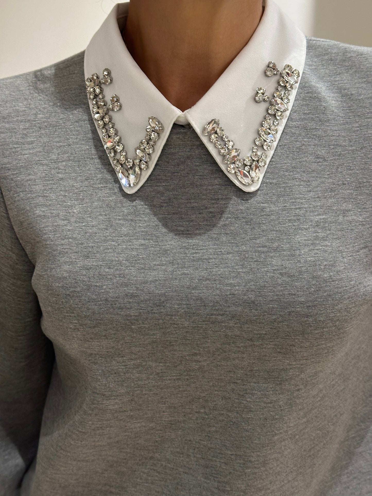 Maglia applicazione al collo