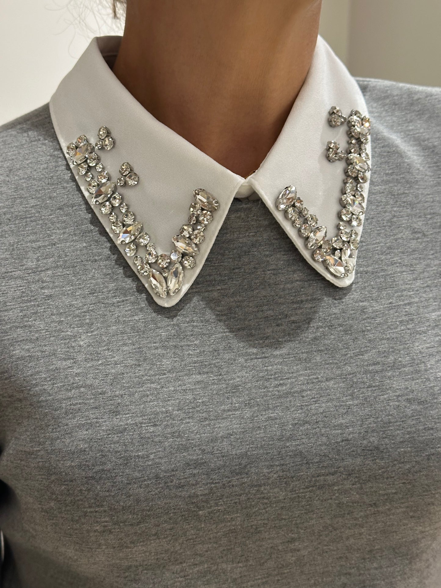 Maglia applicazione al collo