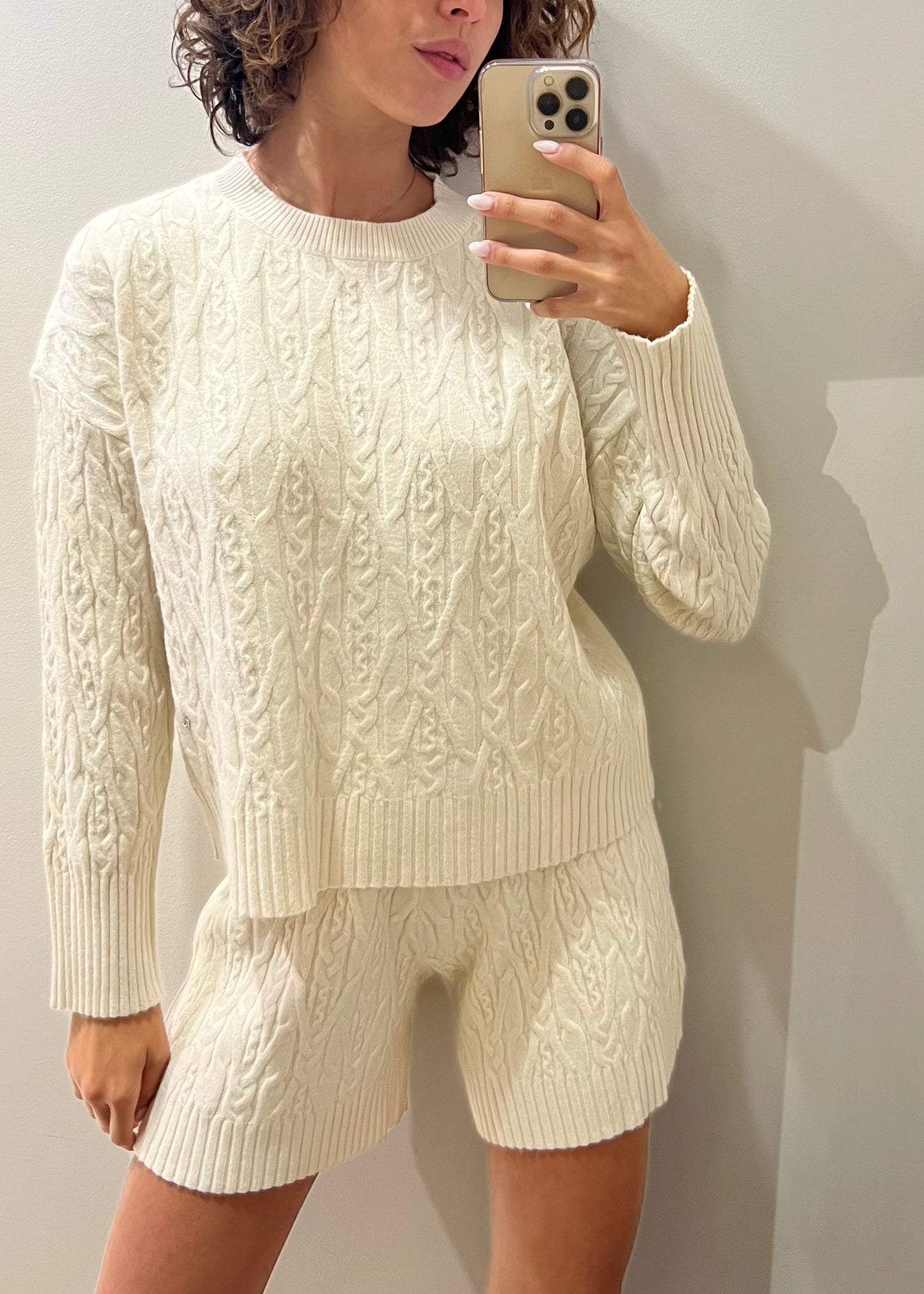 Shorts in maglia lavor: trecce