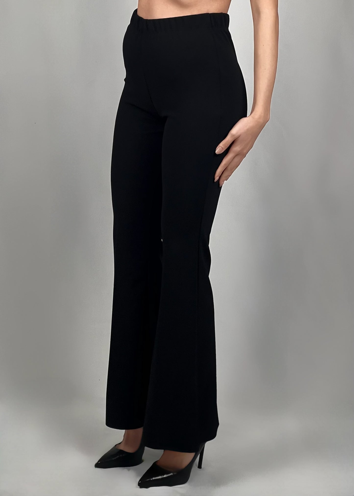 Pantalone a zampa effeto leggins