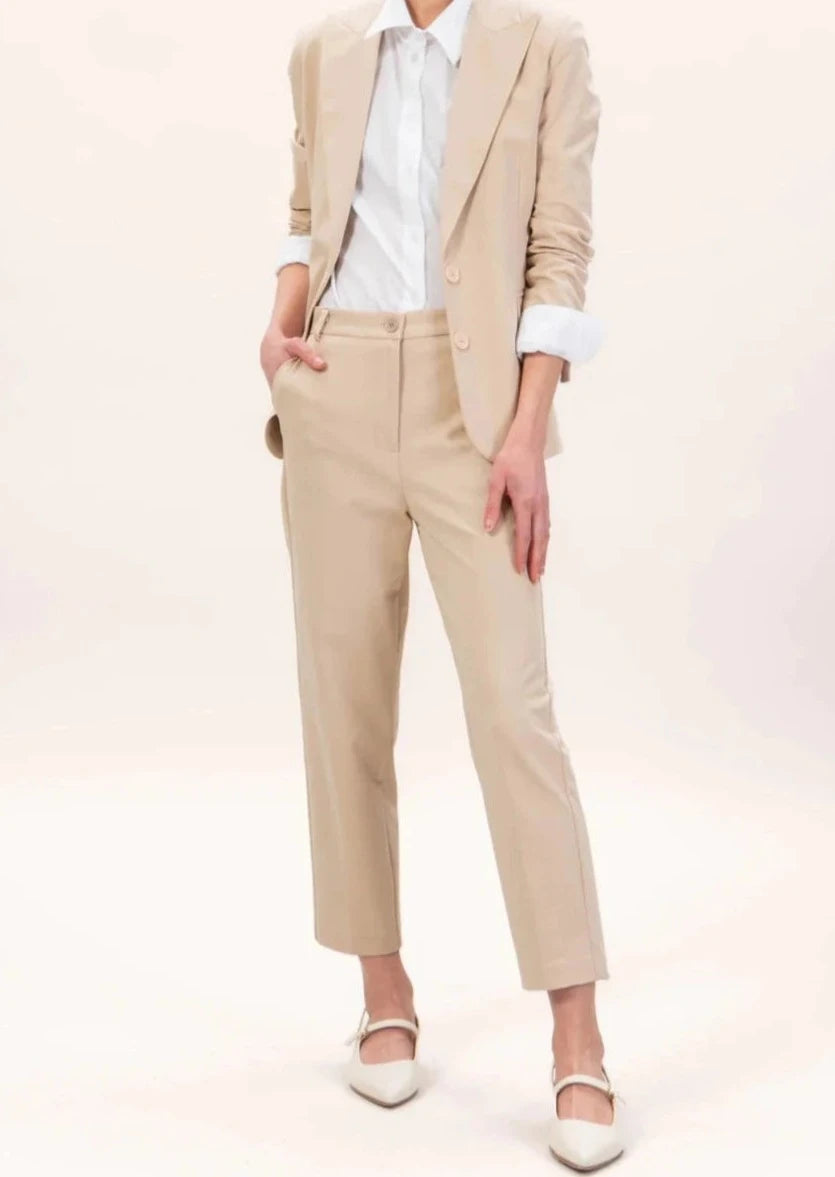 Giacca beige a due bottoni
