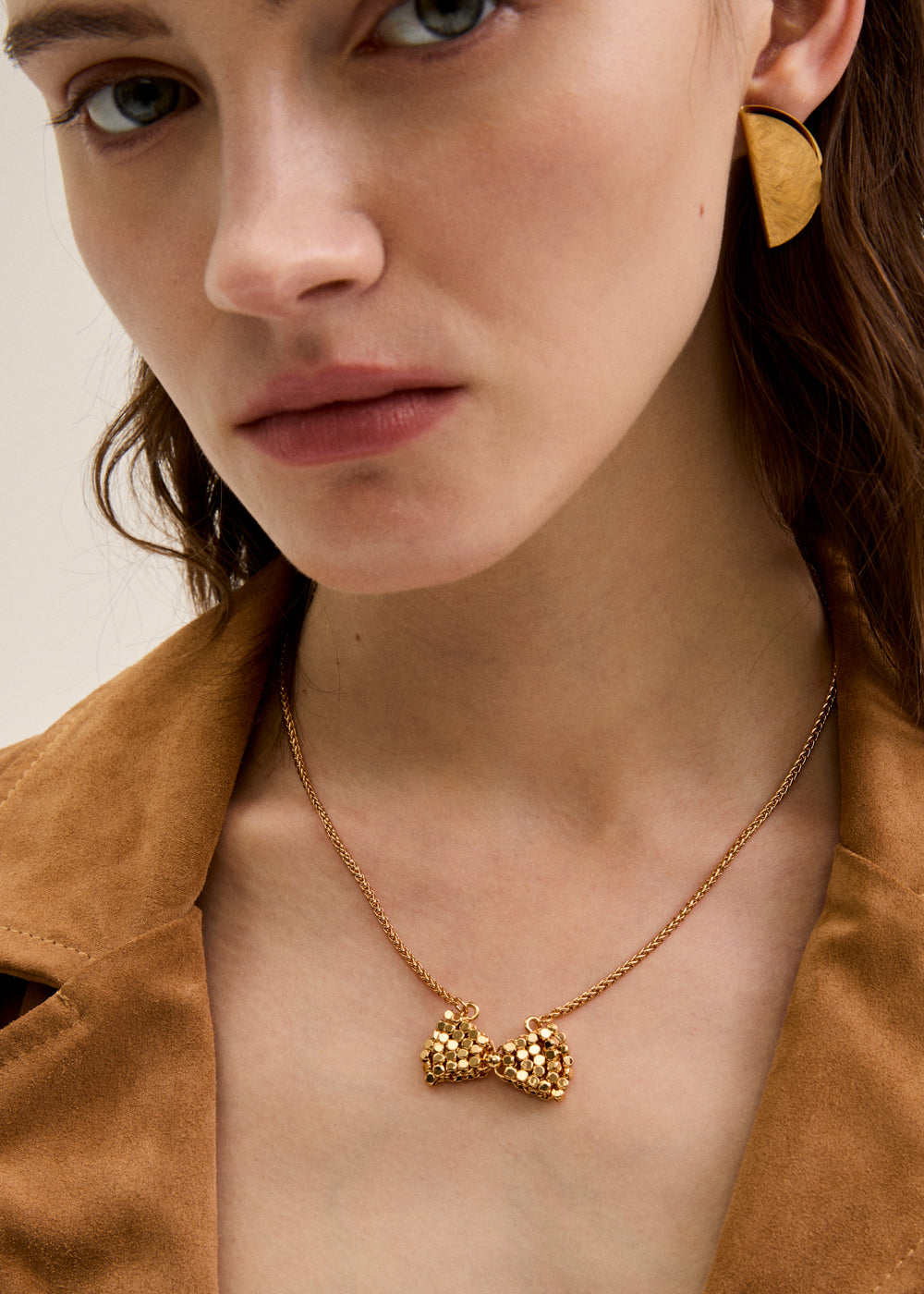 Collana pendente con fiocco