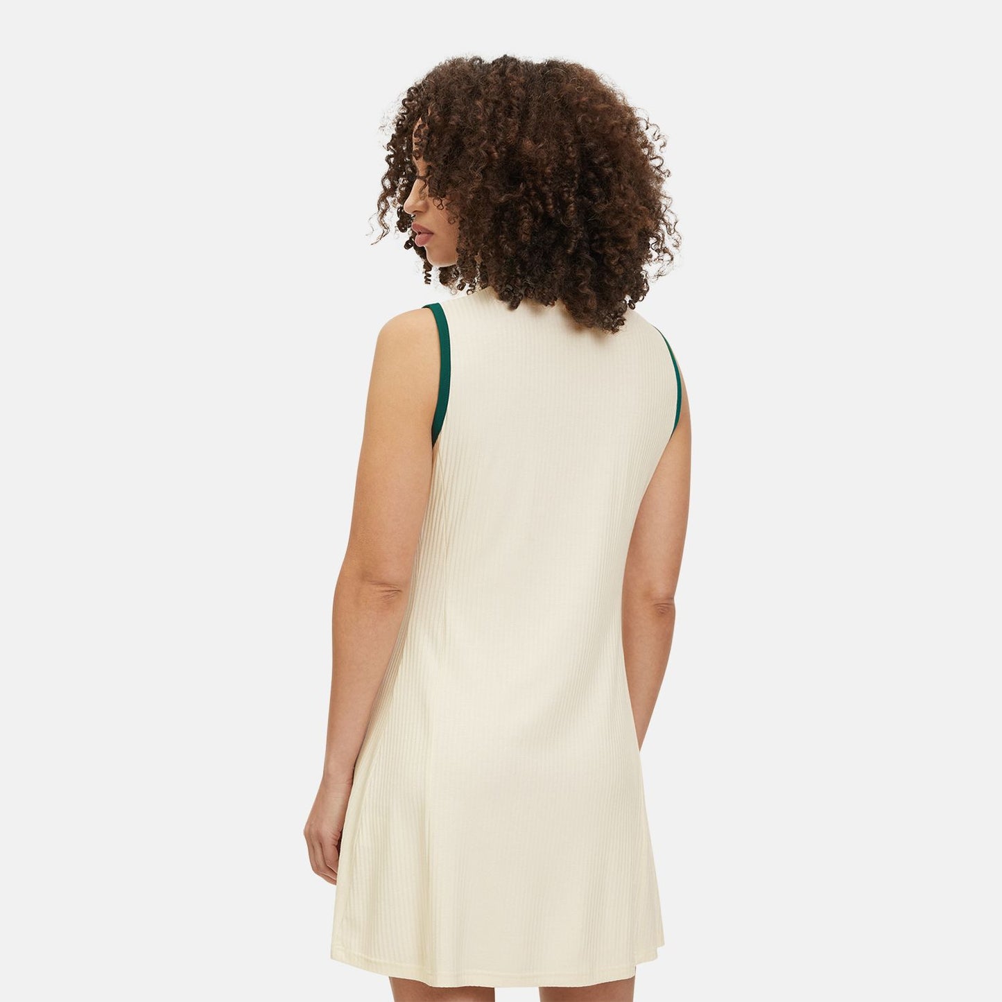 FILA ANAH CROPPED