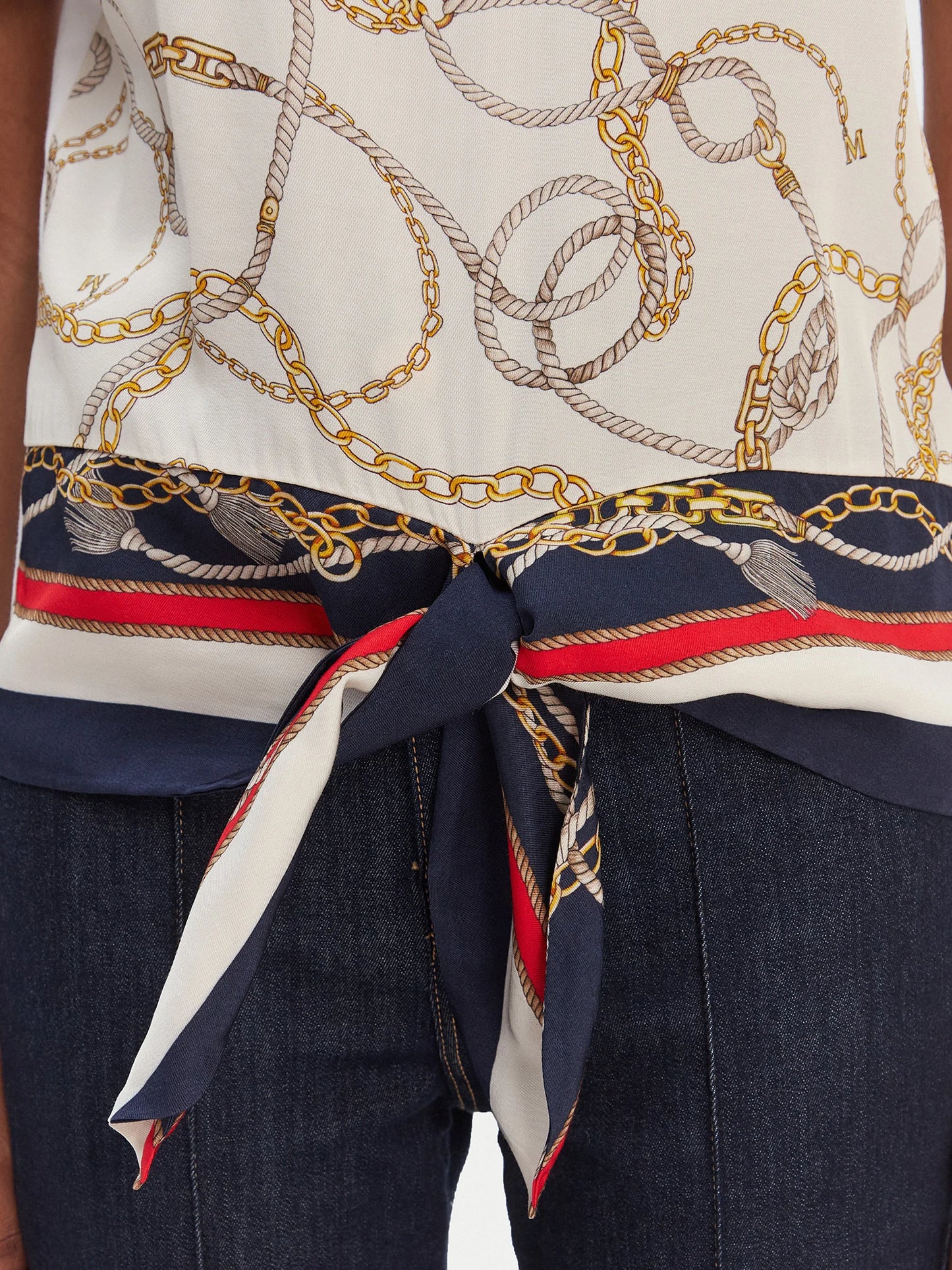 KALILA KNOTTED T-SHIRT