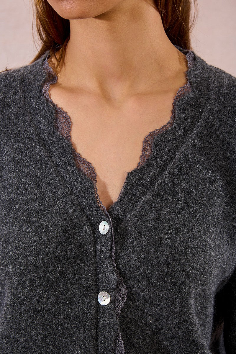 Cardigan lavorato in maglia