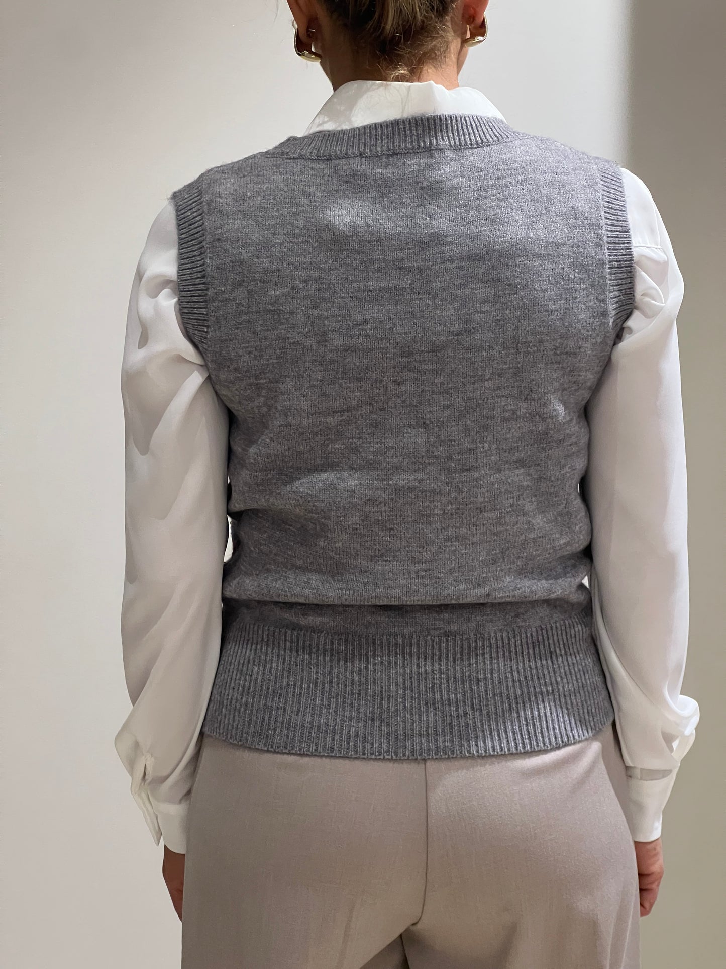 Gilet scollo a v