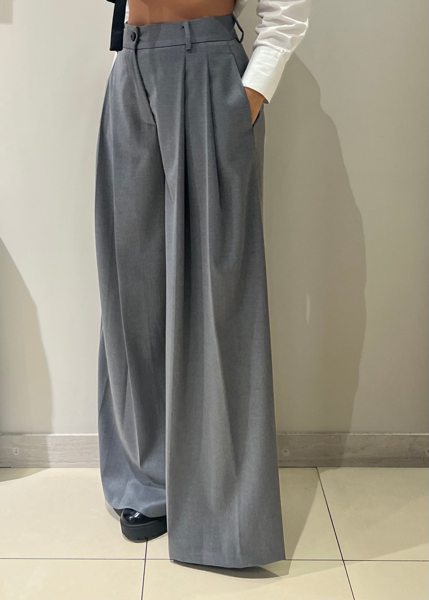 Pantalone grigio