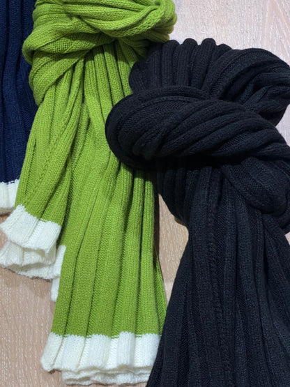 Sciarpa a coste c/contr: