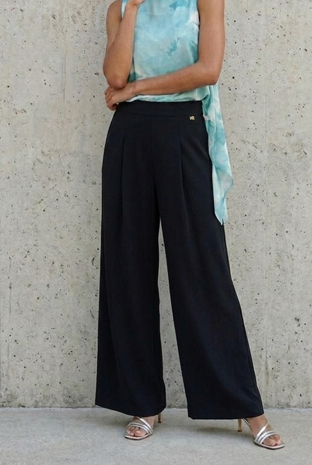 Pantalone largo con piegoni