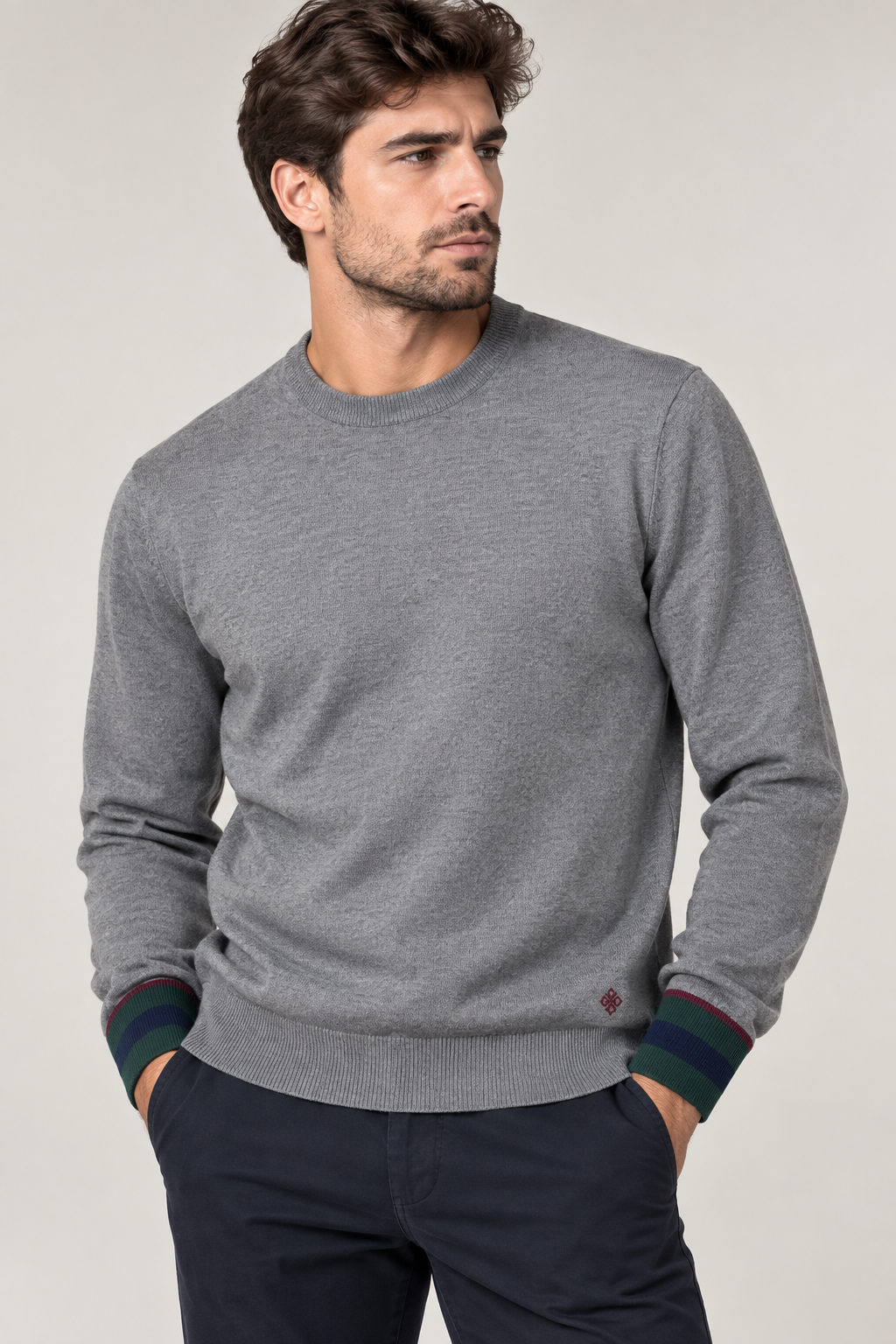 Pull girocollo visc/nyl contrasti