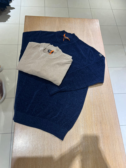 sweater carlos