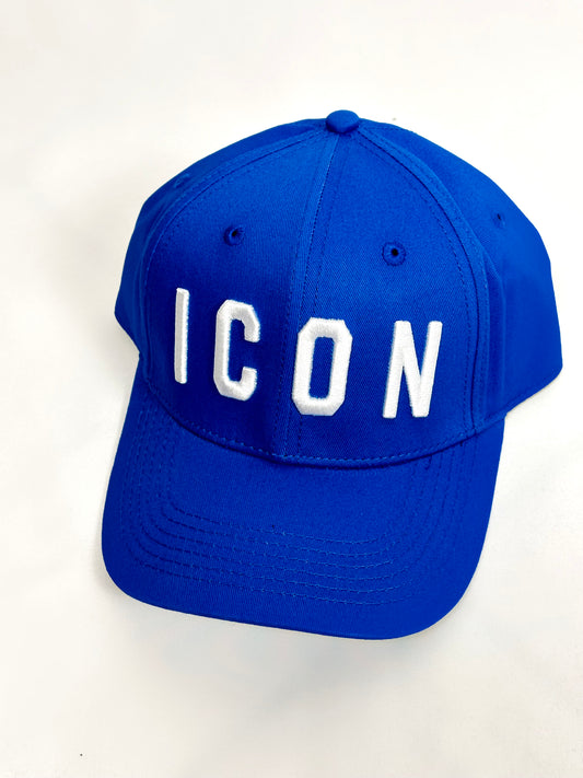 Cappello basic blu con logo ricamato bianco