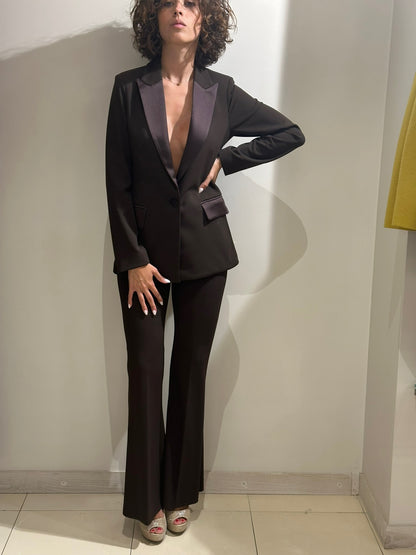 Pantalone flare elasticizzato effetto leggins