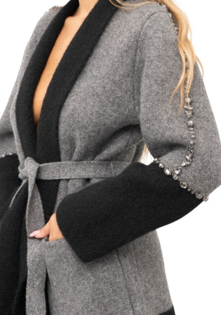 Cappotto Vicolo grigio e nero pietre
