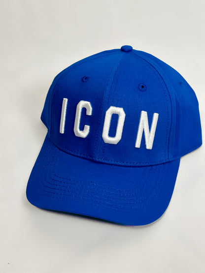 Cappello basic blu con logo ricamato bianco