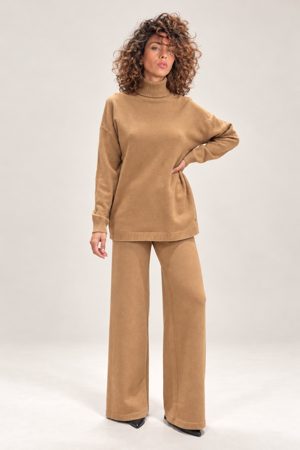 COMPLETO MAGLIA CON DOLCEVITA