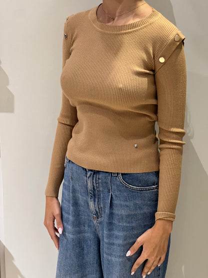 Maglia a costine bottoni oro