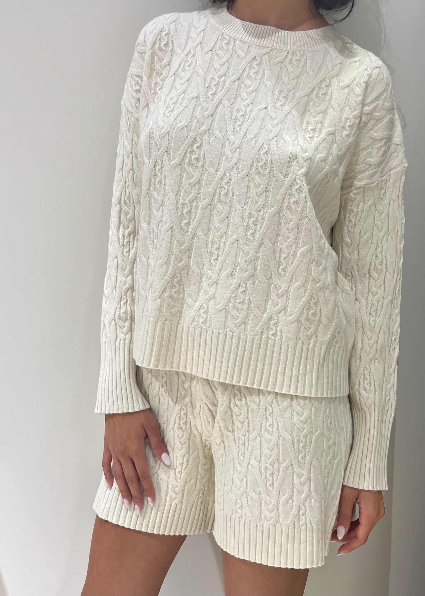 Shorts in maglia lavor: trecce
