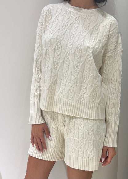 Shorts in maglia lavor: trecce