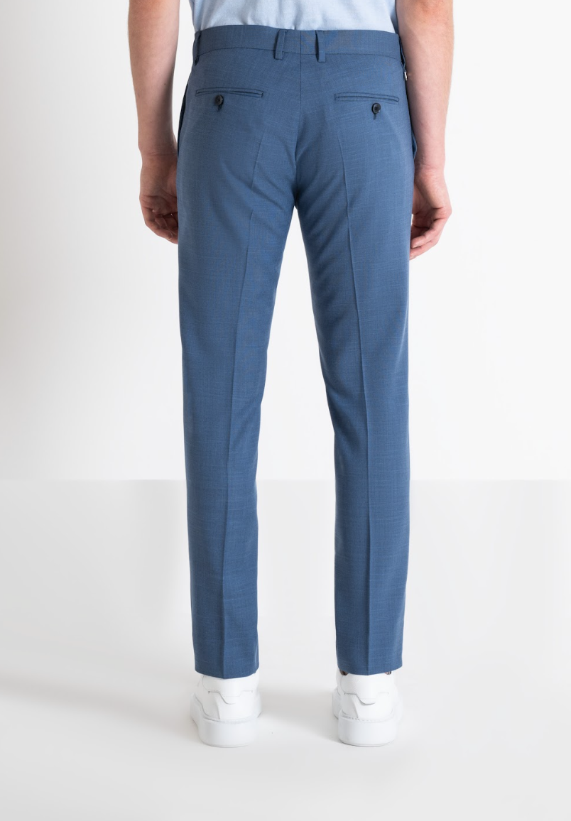 Pantaloni bonnie slim fit in tessuto avio blu