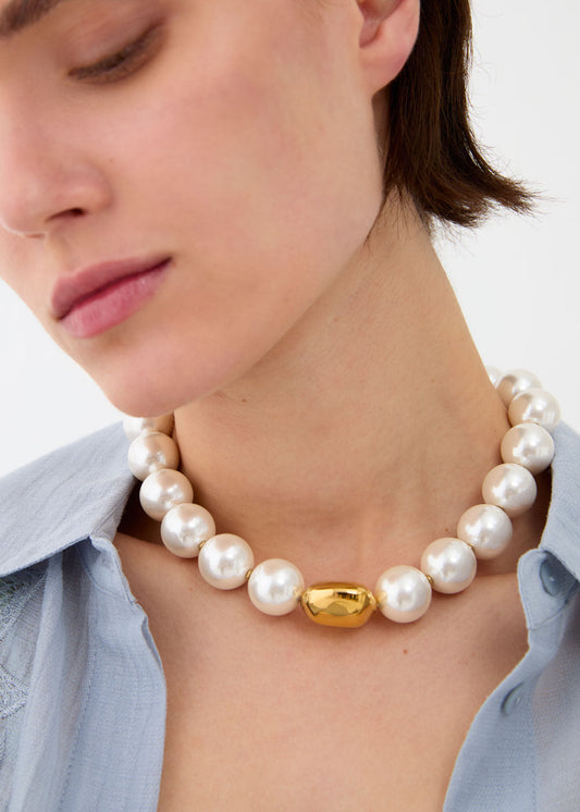Collana pearl con elemento sfera oro