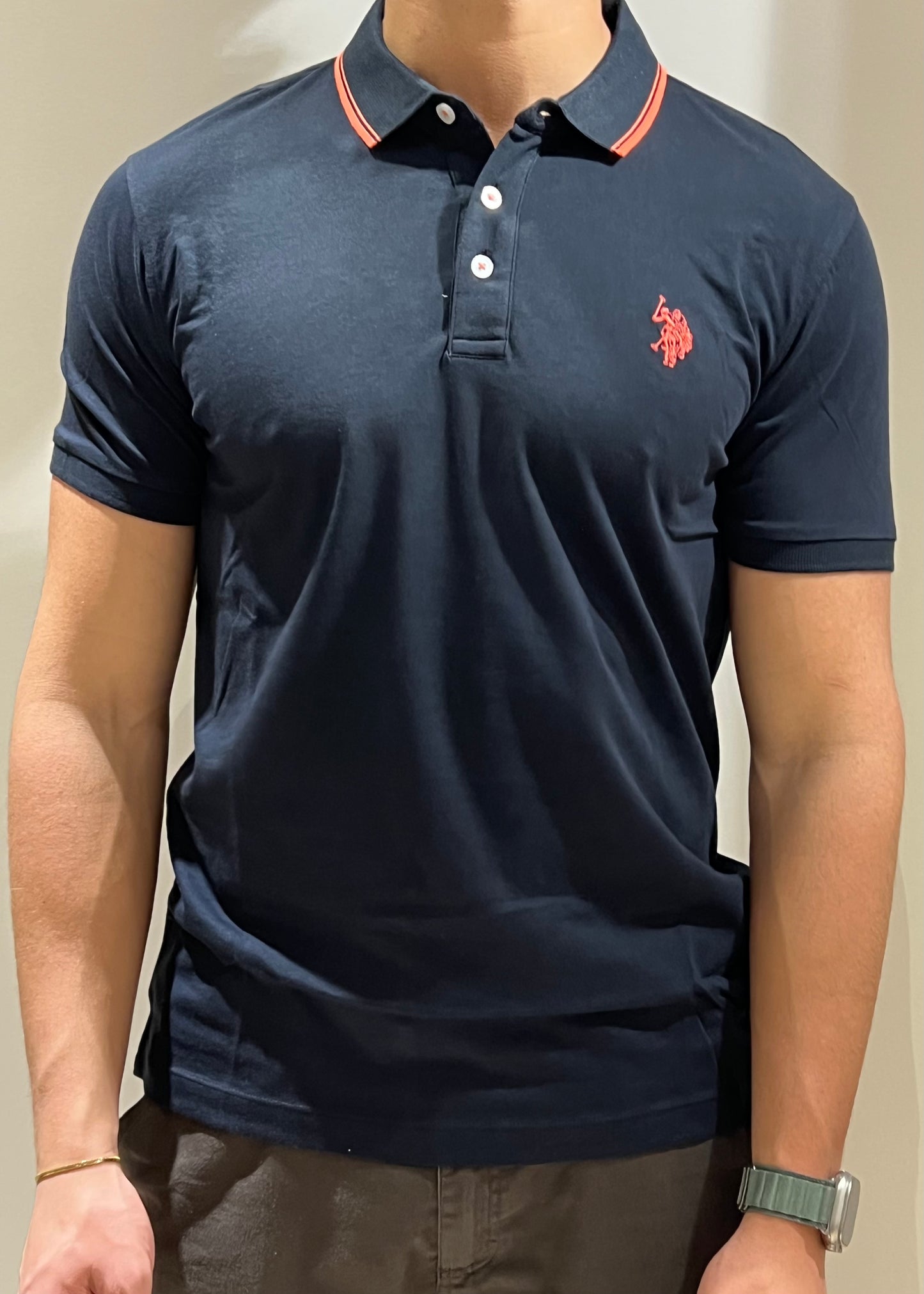 US POLO ASSN. SHORT SLEEVED POLO SHIRT IN BLACK BARR JERSEY SS23