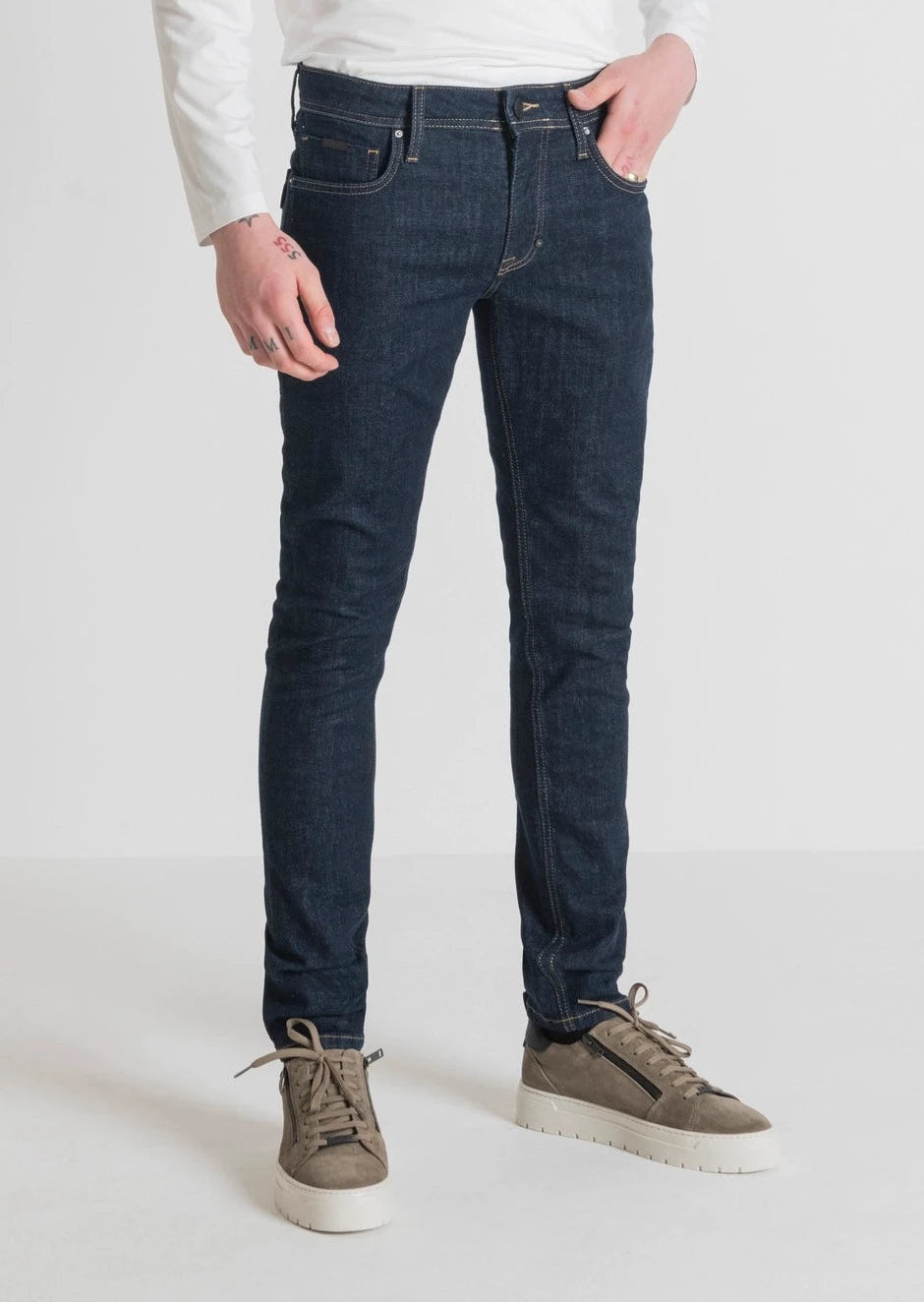 Pantaloni jeans tapered blu